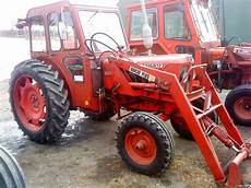 Traktor MF35
